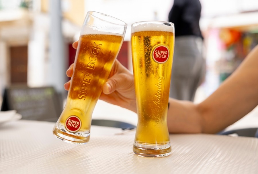Découverte de la bière portugaise Super Bock : goût et popularité