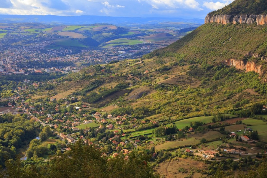 Pour quels vins les Terrasses du Larzac sont-elles renommées ?