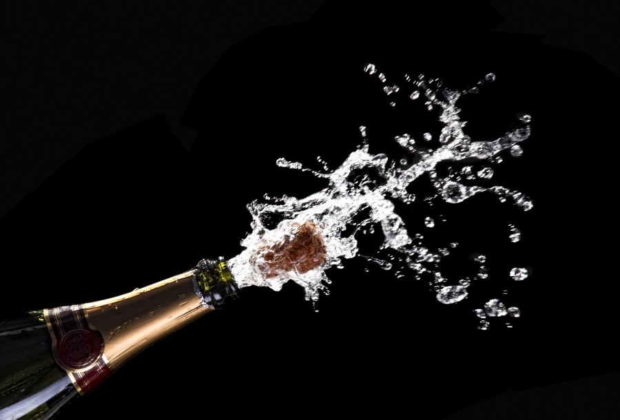 Y a-t-il des risques à sabrer le champagne ?